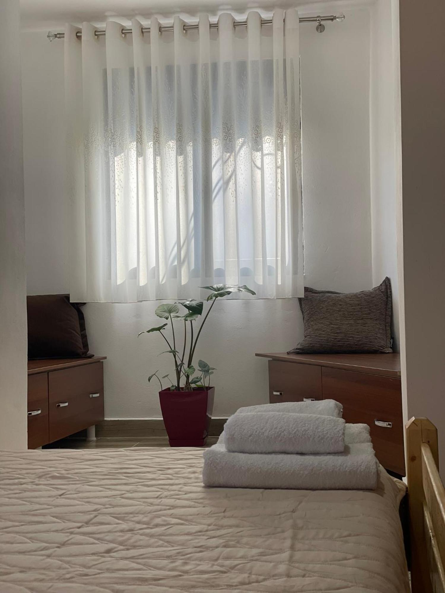 Guesthouse Kroi City Center Berat Exteriör bild